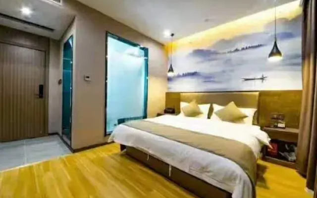 Zhengzhou Light Luxury Beiya Apartment