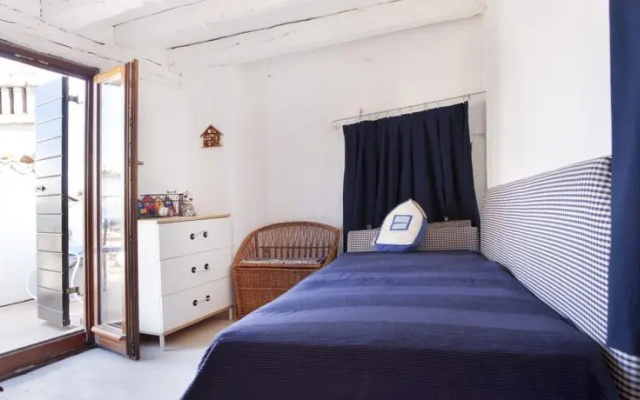 Apartment House Flores Bregovita