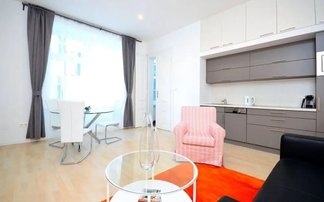 Vienna Residence Lovely Apartment with Space for 2 Close To the Subway