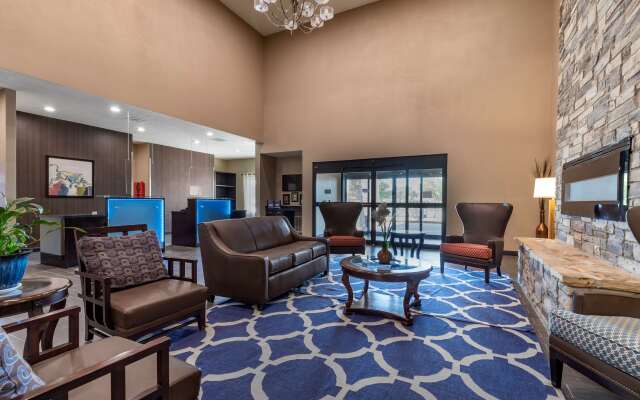 Best Western Plus Big Lake Inn