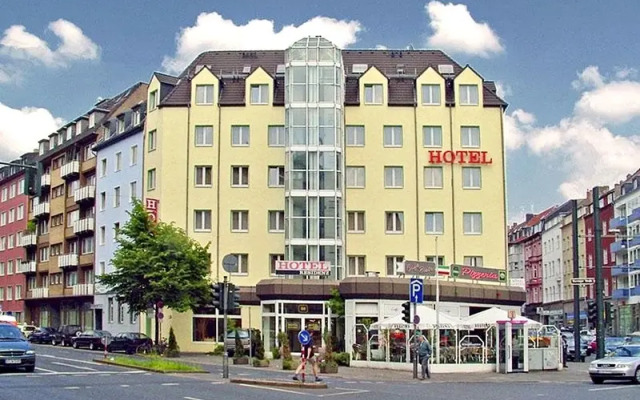 Hotel Residenz Düsseldorf вид на фасад