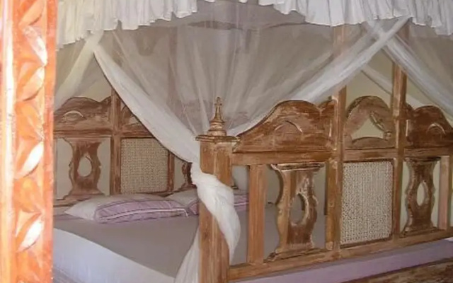 Maweni Beach Cottages