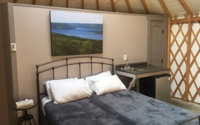 Plum Point Lodge