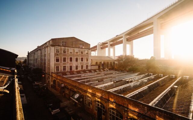 The Dorm - Hostel LX Factory вид на фасад