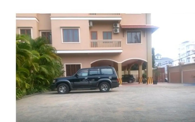 Le Grande Apartment