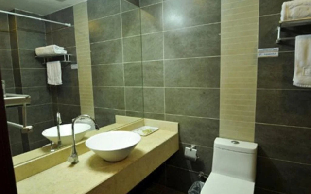Jinan Xuefu Zhongtian Business Hotel