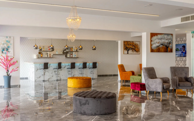 Milea Hotel