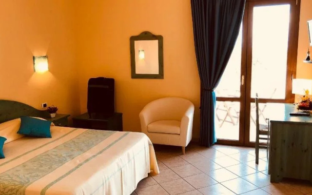 La Perla Hotel