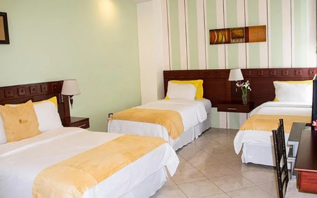 Hotel Ceibo Real