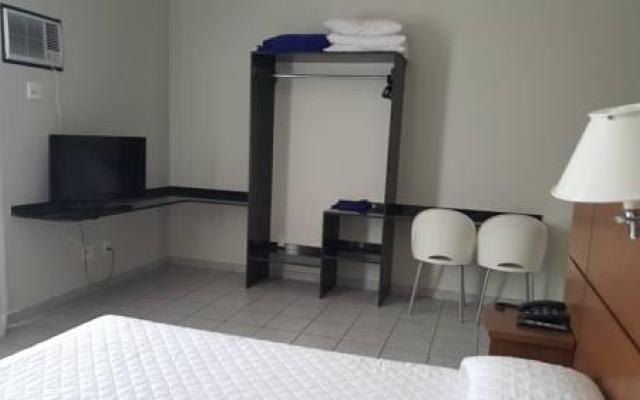 Hotel Job