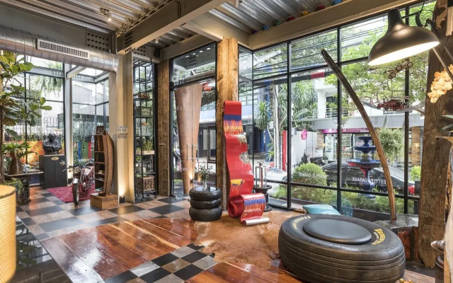 MeStyle Garage Hotel