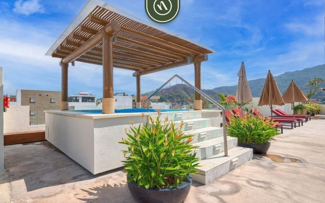 Studio in Romantic Zone - Rooftop Pool - King Bed