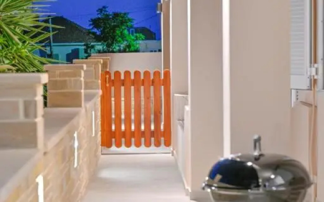 Artemis No.2 Apartment