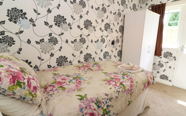Honeysuckle Cottage