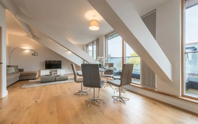 Hampden Apartments - The Victoria