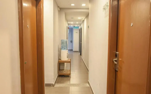 OYO 209 Yomi Hotel