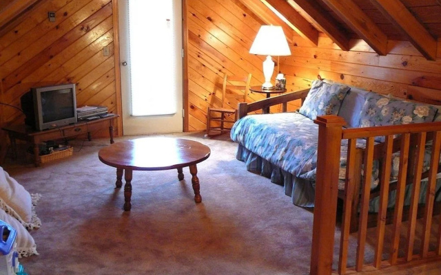 Browns_log_cabin