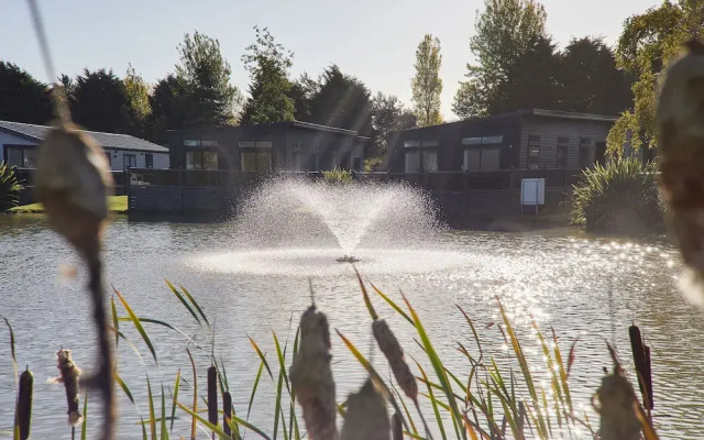 Host Stay Water s Edge Lodge