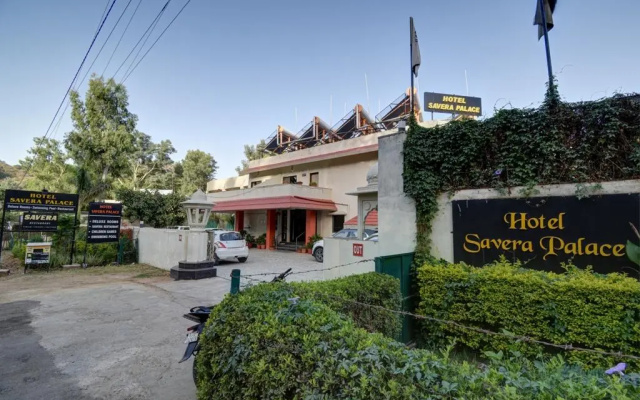 Hotel Savera Palace