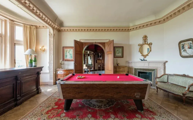 Luxury Spa Castle With Swimming Pool