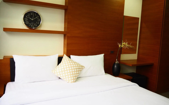 The Route Sriracha Hotel And Residence
