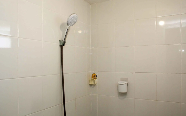 Minimalist and Warm 2BR Bassura City Apartment