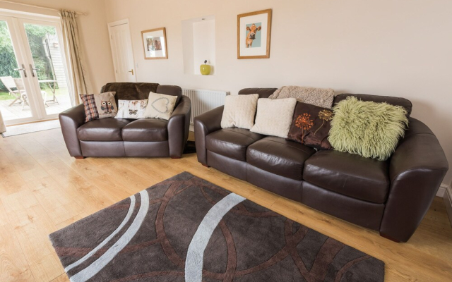 Dove Farm Cottage