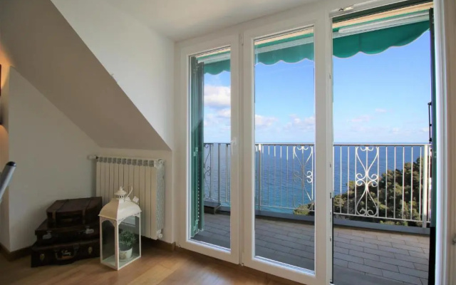 House Bergeggi by Holiday World