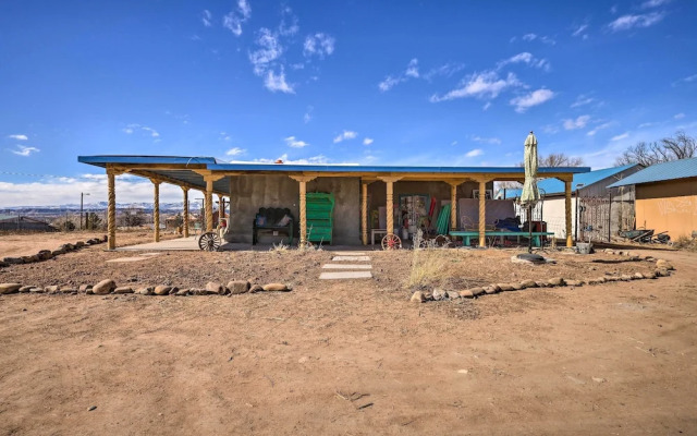 Santa Cruz Home w/ Mountain Views!