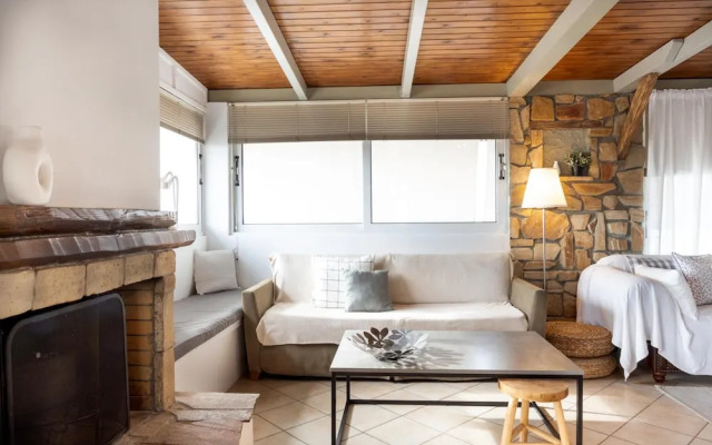 Sunny Loft With a Panoramic Sea View in Voula