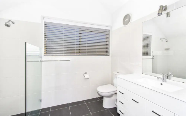 Cabarita Beach Bliss - Holiday Home On The Lake