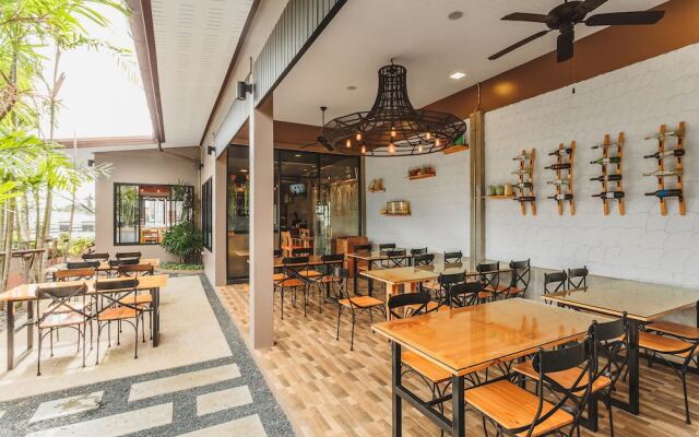 Отель Condo in Karon in Chic Condo (Unit A108)