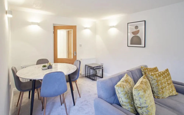 Leap Apartment