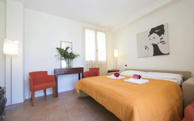 Porto Letizia Begonia 5