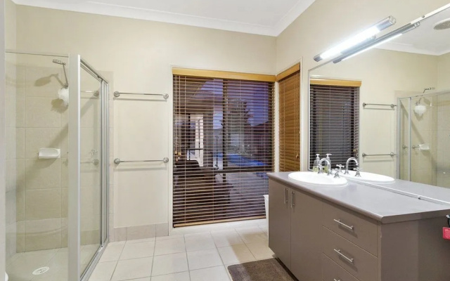 Pottsville Beach Holiday Home