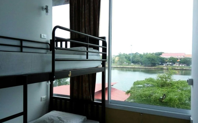 Samui Lakeside Hostel - Adults Only