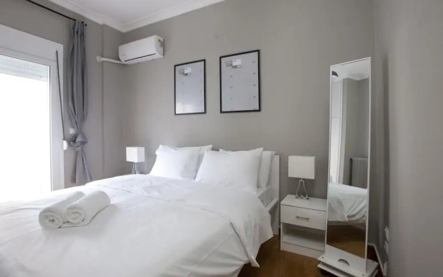 Nice Cute Apartment  in the Center of Athens