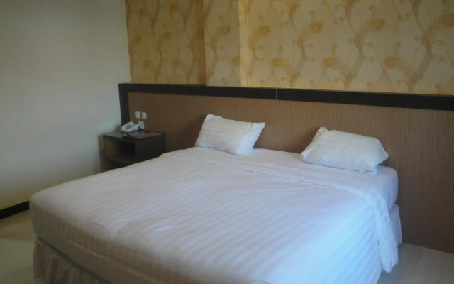Sylvia Hotel Maumere