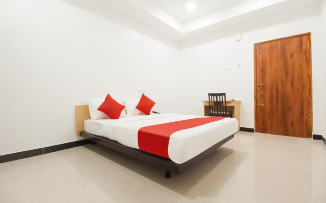 OYO Flagship 36877 Sakthi Grand