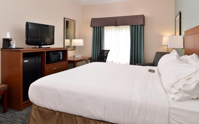 Holiday Inn Express & Suites St Marys by IHG
