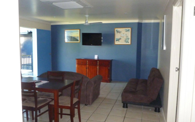 Emu Park Motel
