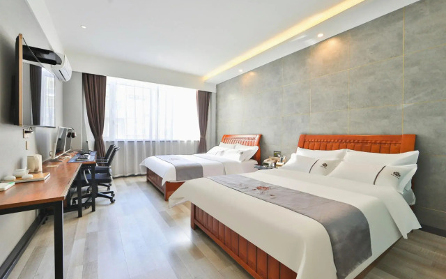 Yanji Charles Hotel