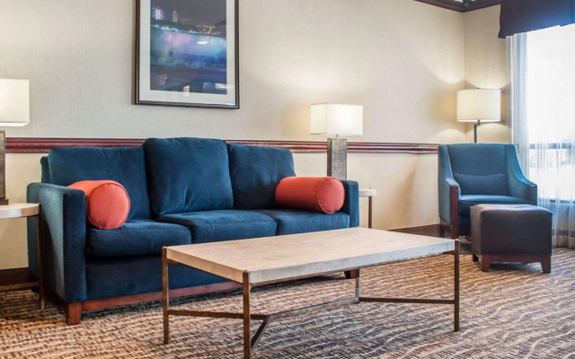 Quality Inn Near Walden Galleria Mall