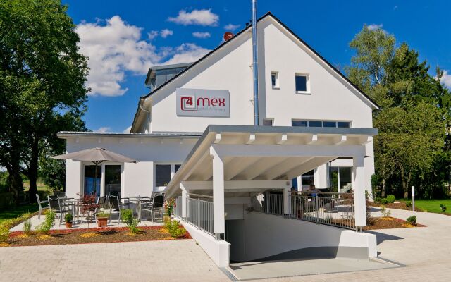 Отель 4mex hotel & living Германия, Мюнхен - отзывы, цены и фото номеров - забронировать отель 4mex hotel & living онлайн вид на фасад