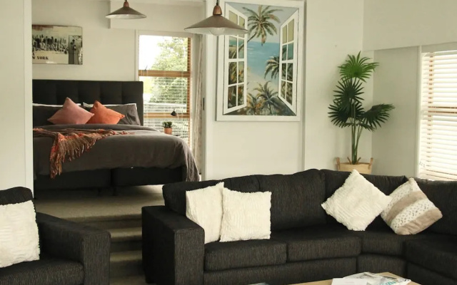 Oceans 88 Whitianga Coastal Suites
