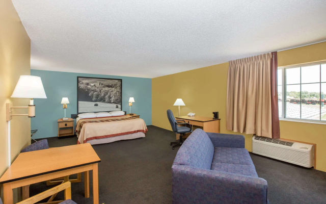 Super 8 by Wyndham Clarinda