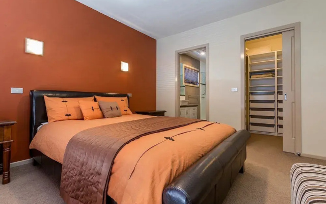 Broadwater By The Beach - With Heated Outdoor Spa