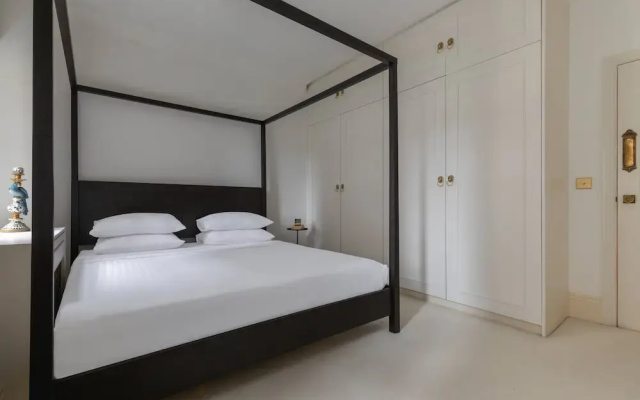 Fitzjames-avenue IV by Onefinestay
