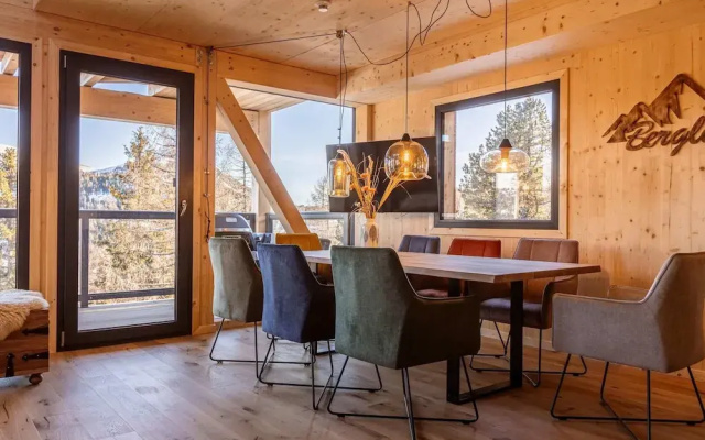 Chalet With Sauna on Balcony