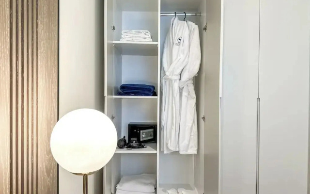 Tiara Residence - Sea View Apartments